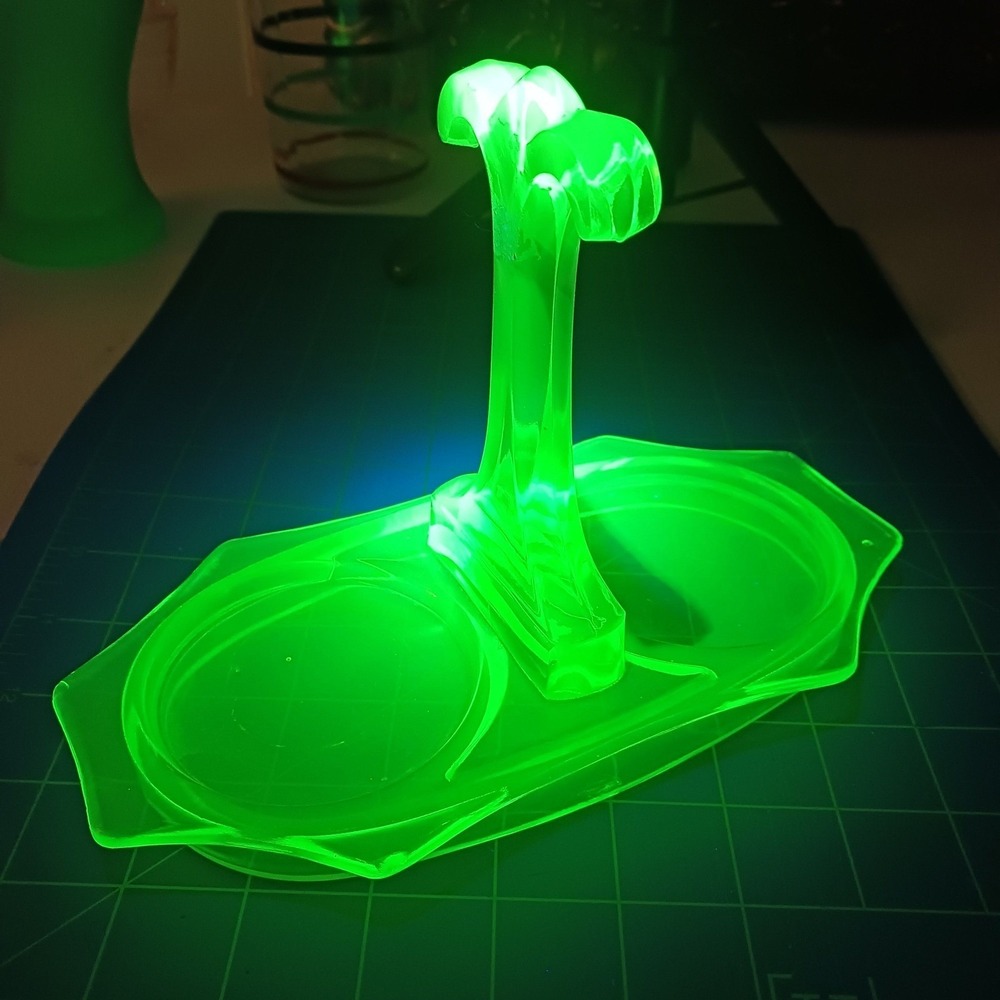 VTG CAMBRIDGE Decagon Uranium glass Cream & Sugar caddy